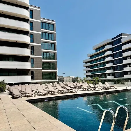 Blue Serenity Retreat Mamaia Nord Нэводари